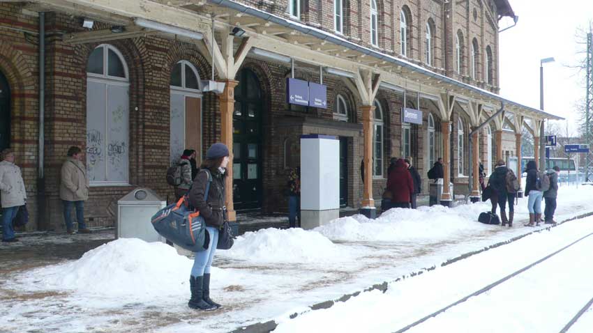 Bahnhof-ohne-Wartesaal